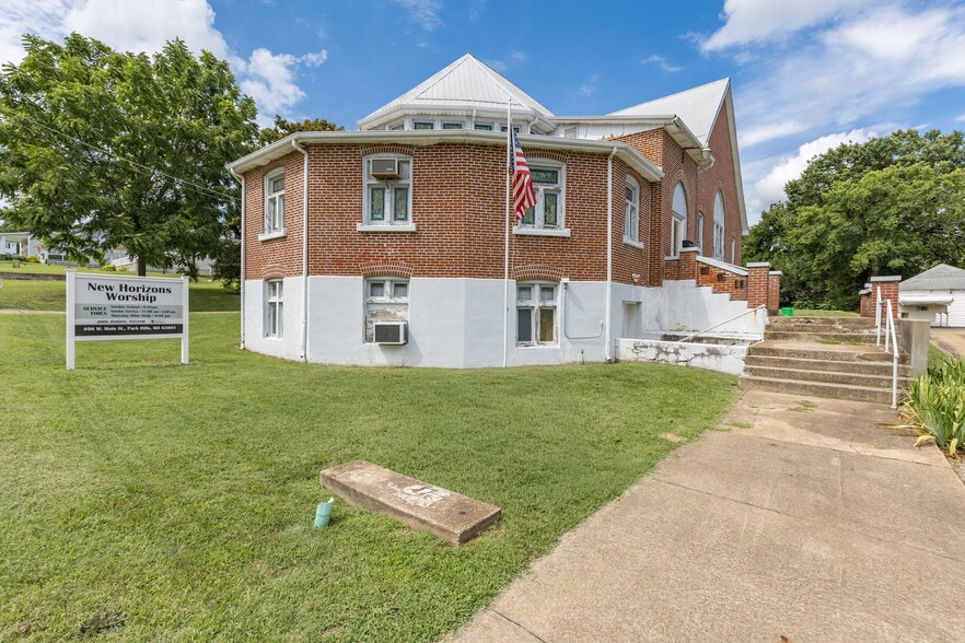 More Photos Of 408 W Main St, Park Hills Religious Facility For Sale