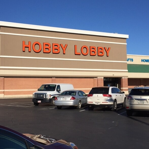 More Photos Of 144-246 Shorter Ave SW, Rome General Retail For Lease