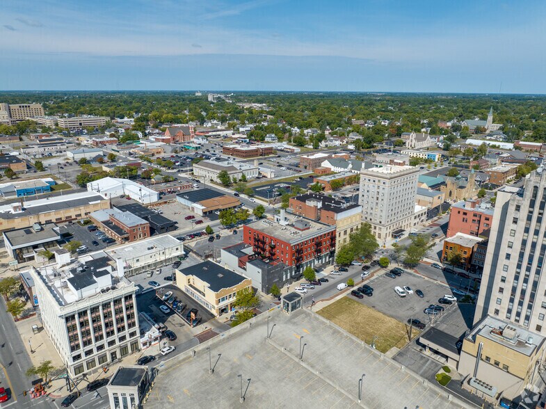 More Photos Of 127 N Elizabeth St, Lima Apartments For Lease