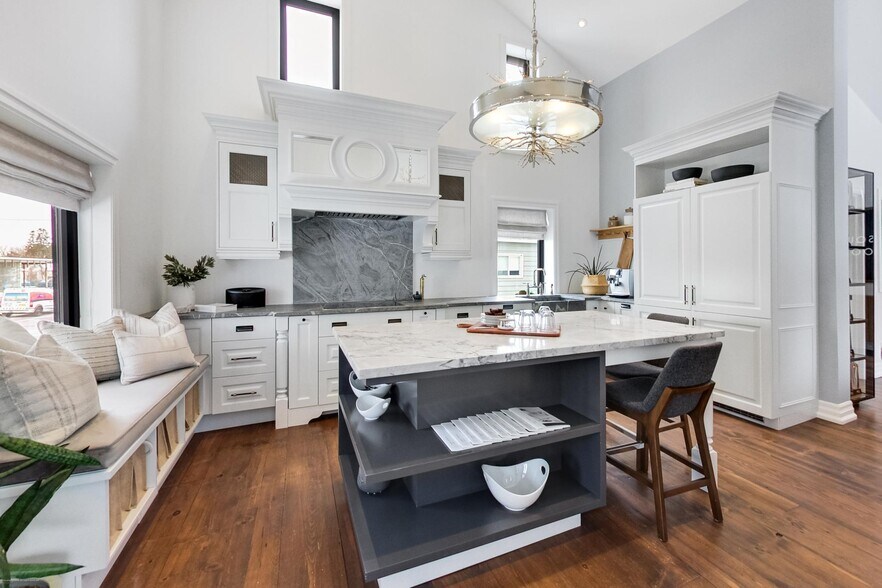 More Photos Of 578 Kingston Rd W, Ajax Office For Sale