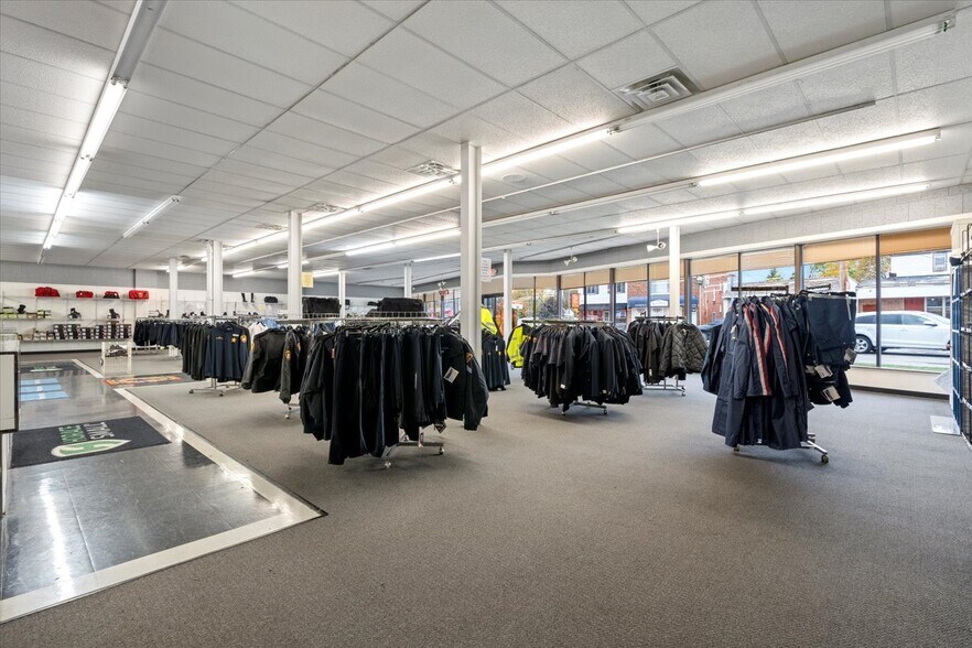 More Photos Of 4711 State Rd, Cleveland Storefront For Sale