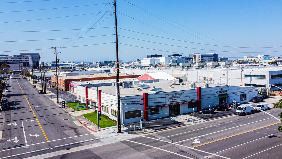 More Photos Of 600 Lairport St, El Segundo Warehouse For Lease