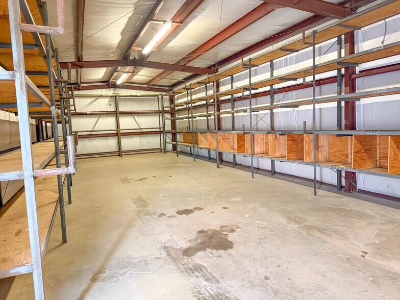 More Photos Of 11730 Highway 152, Pampa Warehouse For Sale