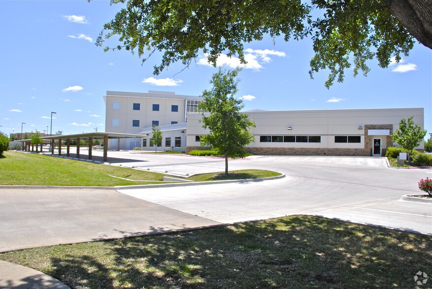 More Photos Of 400 W Arbrook Blvd, Arlington Medical For Lease