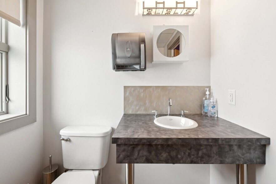 More Photos Of , Narberth Office For Sale