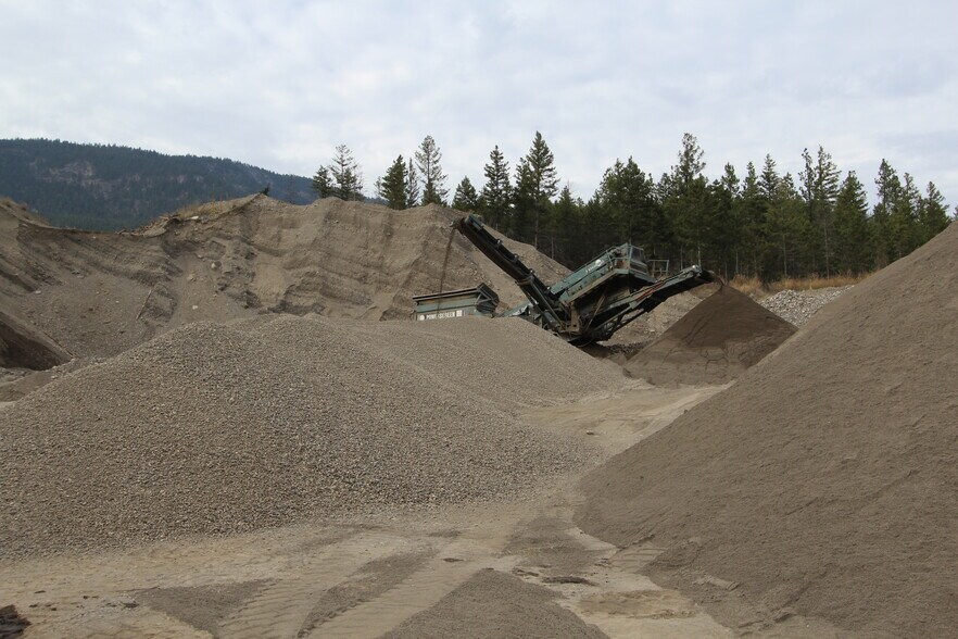 More Photos Of 7229 Douglas Lake Rd, Thompson-Nicola Land For Sale