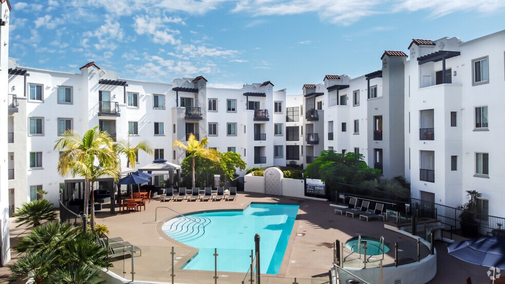 More Photos Of 5395 Napa St, San Diego Apartments For Lease