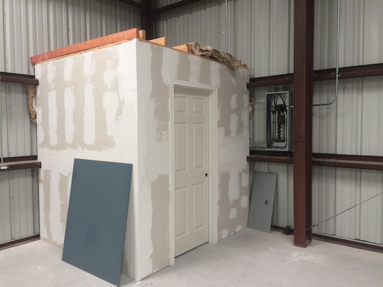 More Photos Of 204 Glen Flora Rd, Eagle Lake Warehouse For Sale