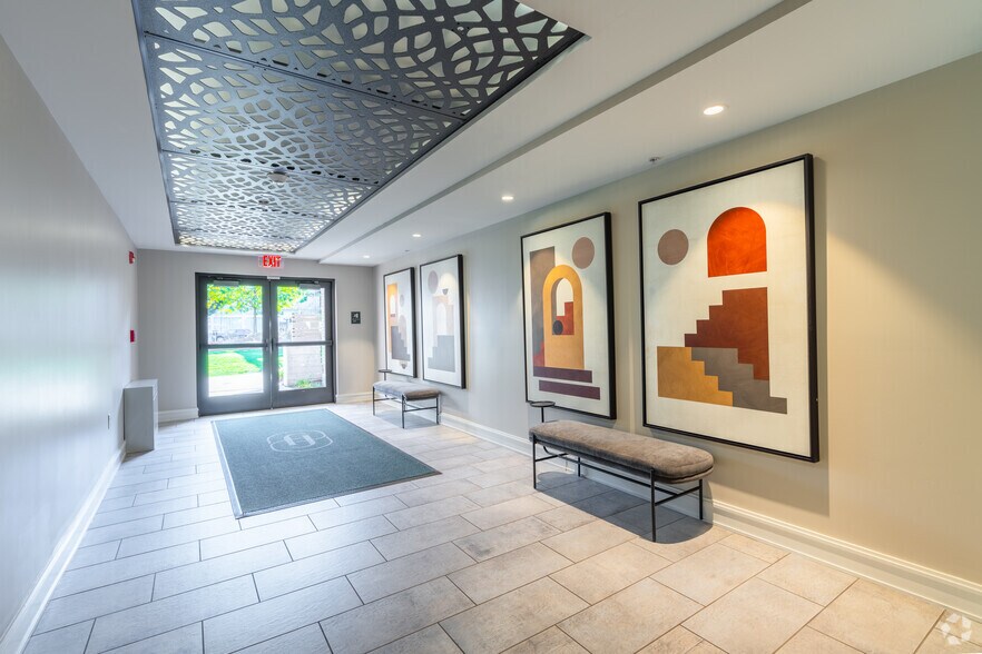More Photos Of 21 Charles St, Cambridge Apartments For Lease