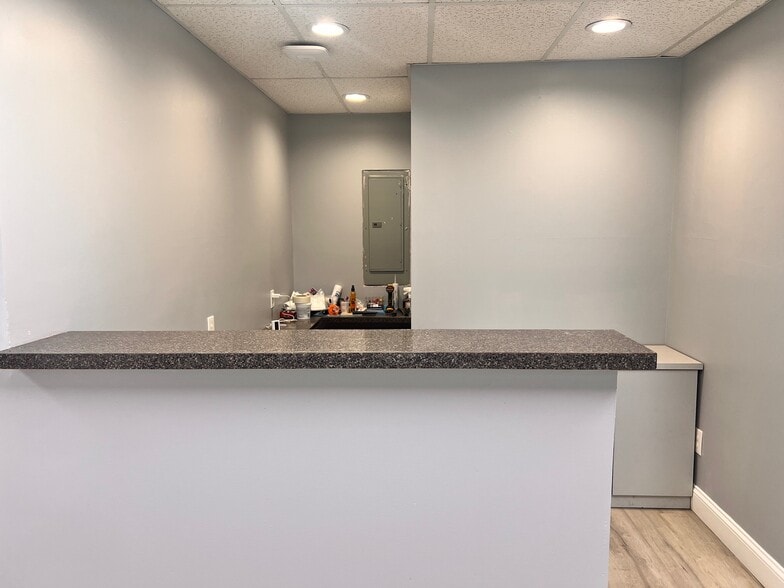 More Photos Of 233 Union Ave, Holbrook Medical For Lease