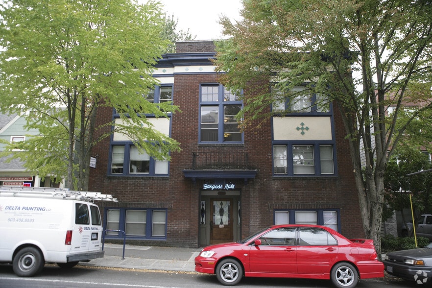 More Photos Of 2051 NW Lovejoy St, Portland Apartments For Sale