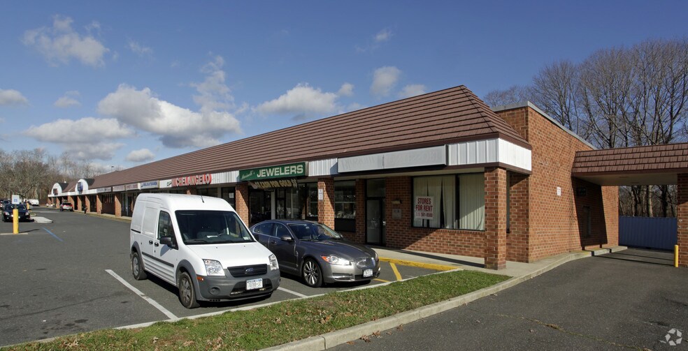 More Photos Of 5-25 Eastport Manor Rd, Eastport Unknown For Lease