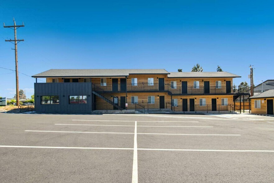 More Photos Of 2359 NE Division St, Bend Hotel For Sale