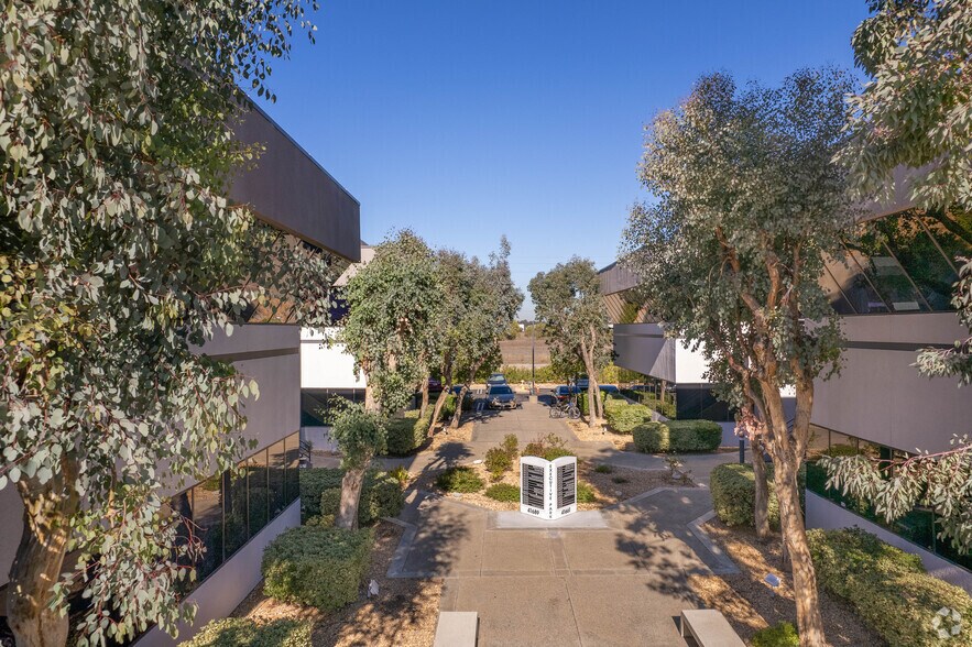 More Photos Of 41661 Enterprise Cir N, Temecula Unknown For Lease