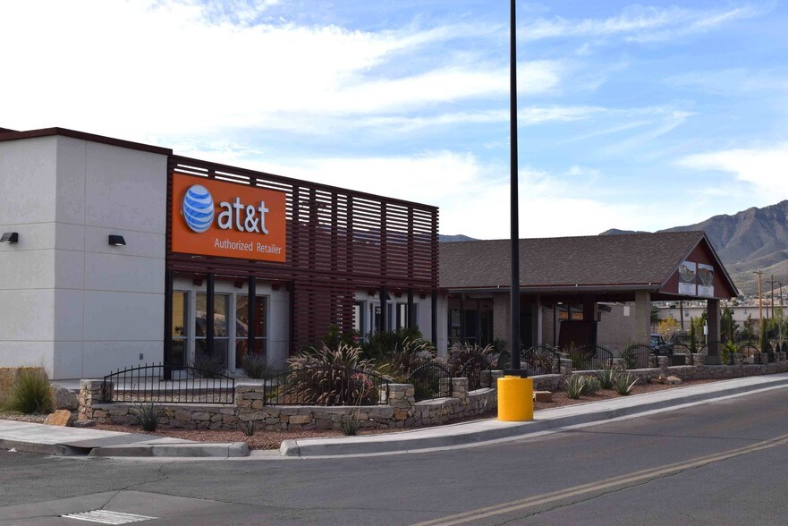 More Photos Of 9039 Dyer St, El Paso Restaurant For Lease