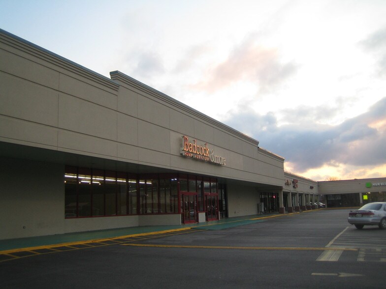 More Photos Of 917-933 Decatur Pike, Athens Freestanding For Lease