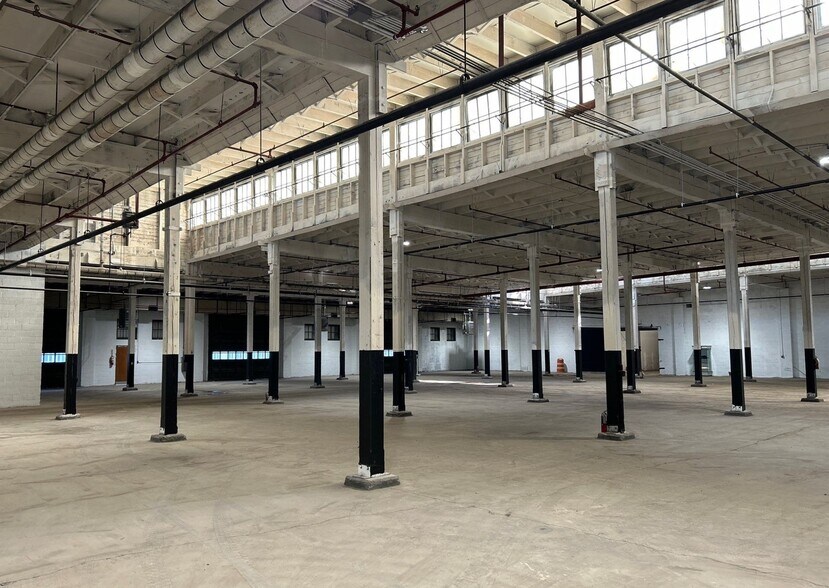 More Photos Of 606 7th St, Schenectady Warehouse For Sale