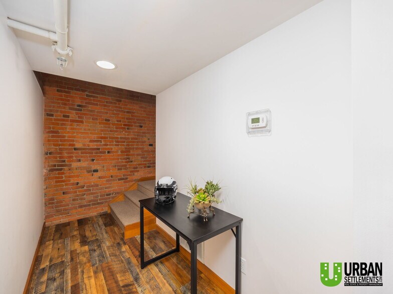 More Photos Of 417 W 1st Ave, Spokane Office For Sale