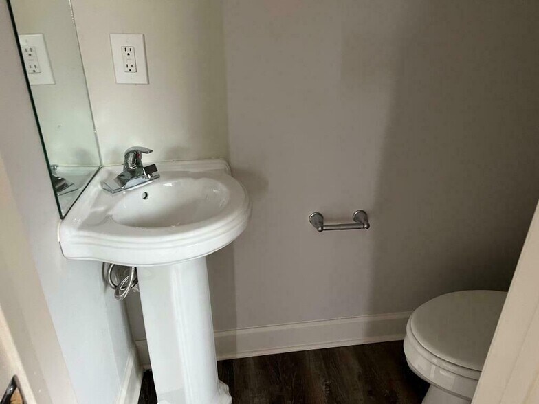 More Photos Of 3751 Martin Luther King Jr Dr SW, Atlanta Apartments For Sale