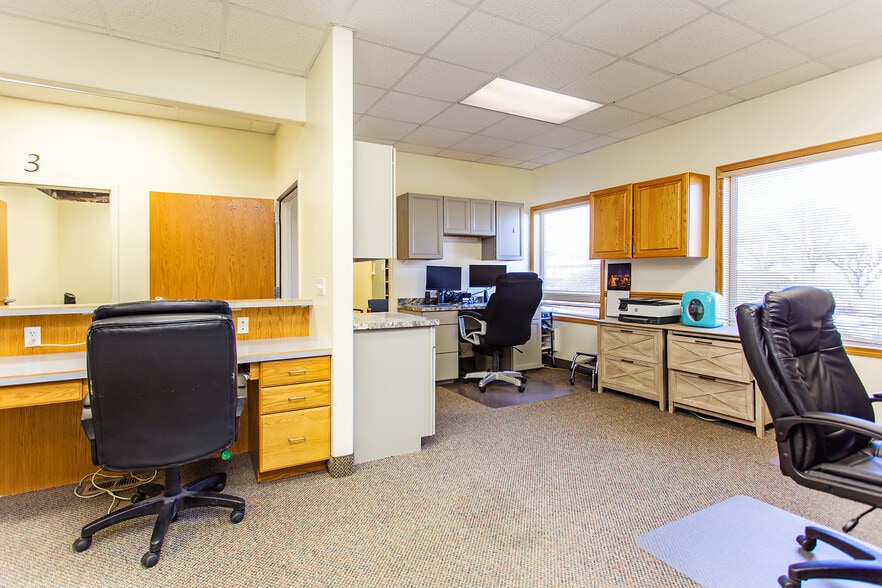 More Photos Of 1263 Bennett Ave, Burley Medical For Lease