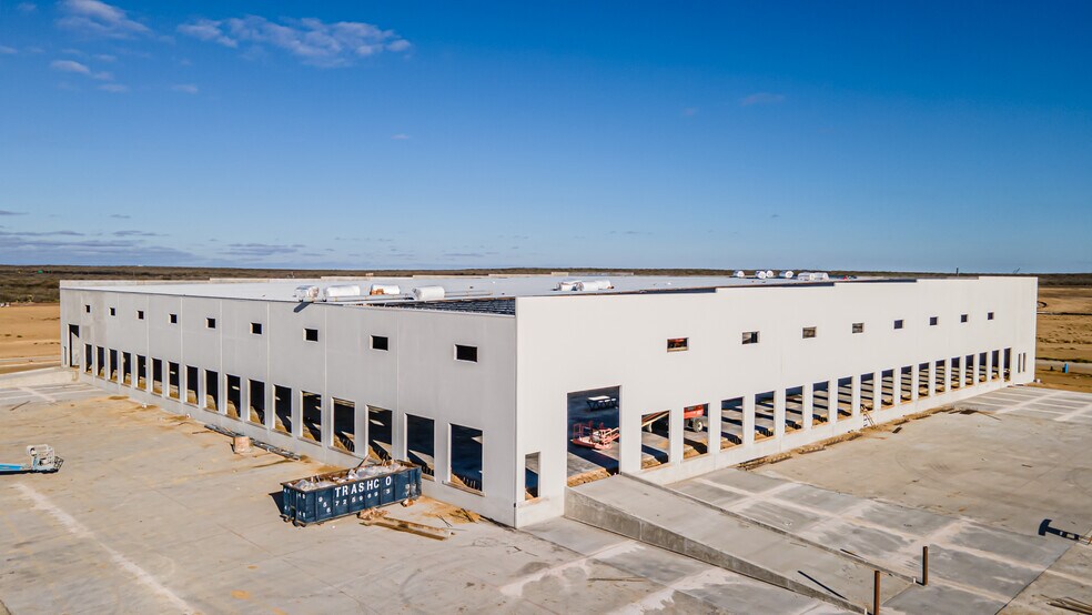 More Photos Of Maritime Loop, Laredo Warehouse For Sale