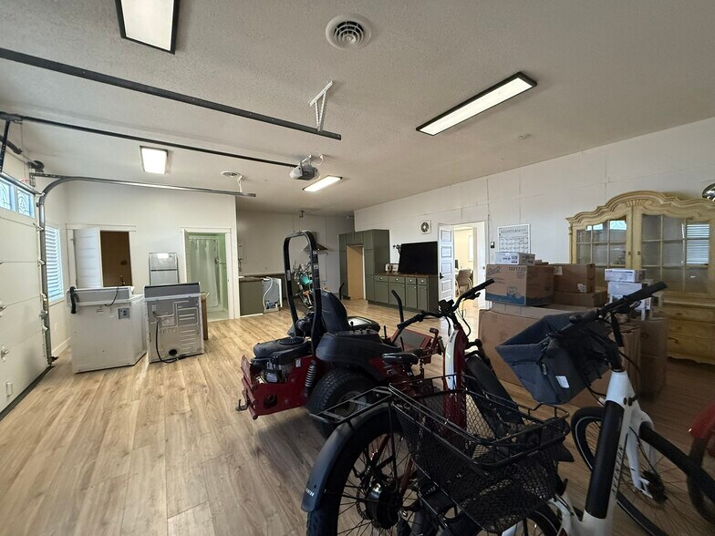 More Photos Of 1419 Wayne St, Celina Warehouse For Sale