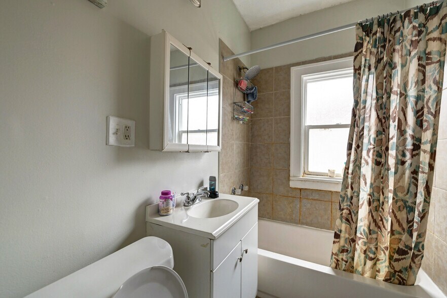 More Photos Of 14120 Superior Rd, Cleveland Multifamily For Sale