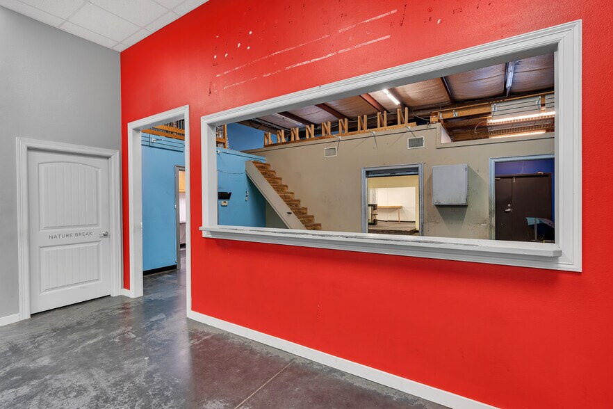 More Photos Of 4410 US Highway 259 N, Longview Storefront For Lease