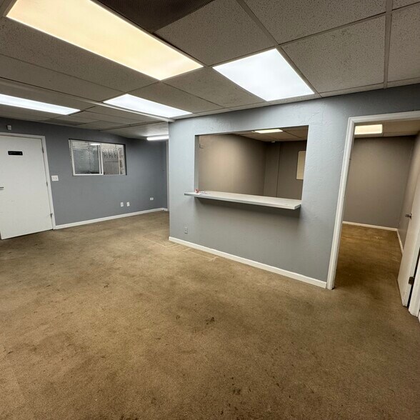 More Photos Of 1030 W Ellsworth Ave, Denver Distribution For Lease