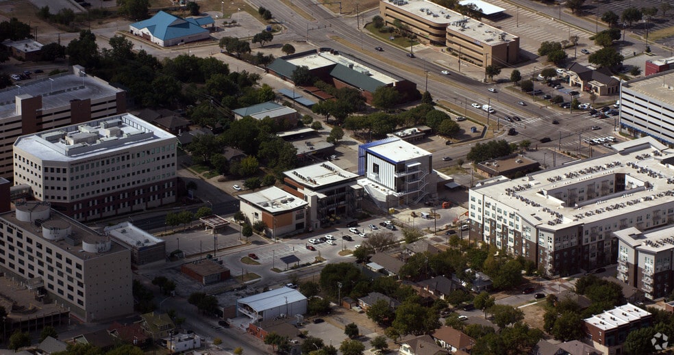 More Photos Of 1212 Hurley Ave, Fort Worth Hotel For Sale