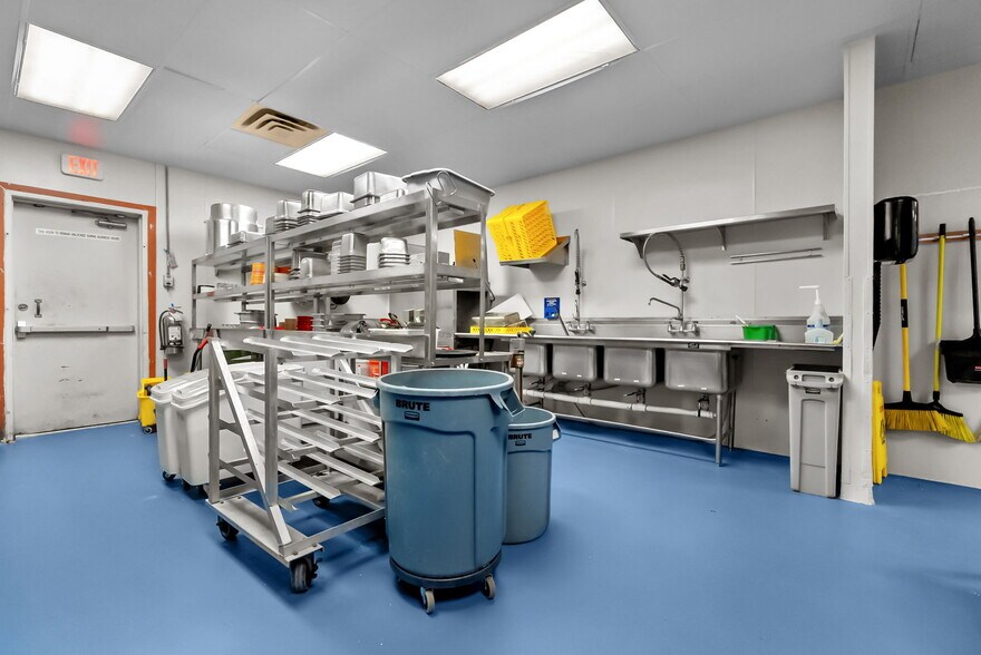 More Photos Of 983 N Highway 123 Byp, Seguin Restaurant For Sale