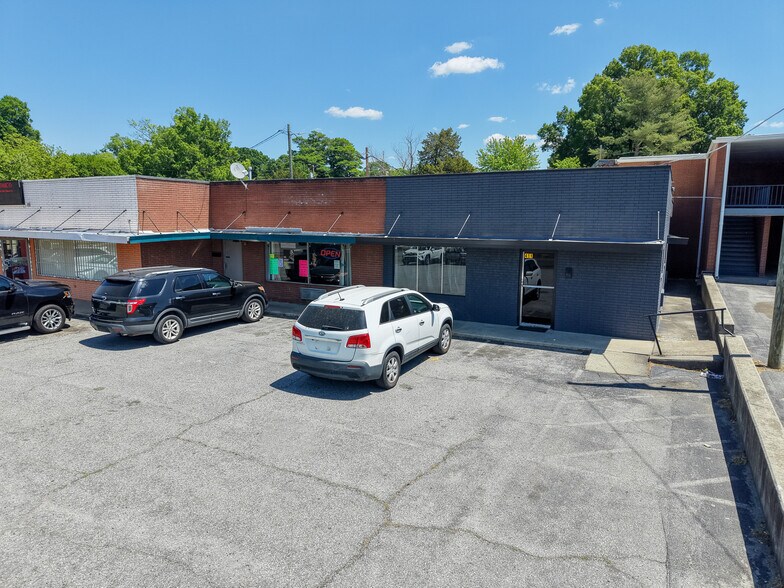 More Photos Of 411 National Hwy, Thomasville Hotel For Sale