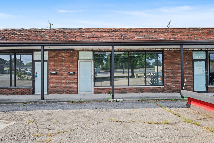 More Photos Of 22909-22917 Van Born Rd, Taylor Freestanding For Sale