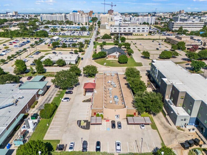 More Photos Of 800 12th Ave, Fort Worth Medical For Sale