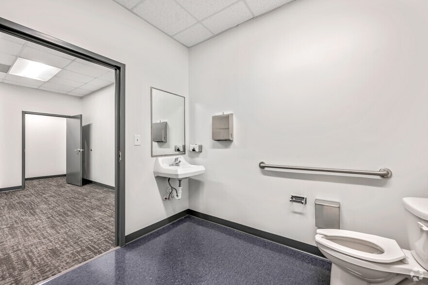 More Photos Of 3097 Presidential Dr, Atlanta Unknown For Lease