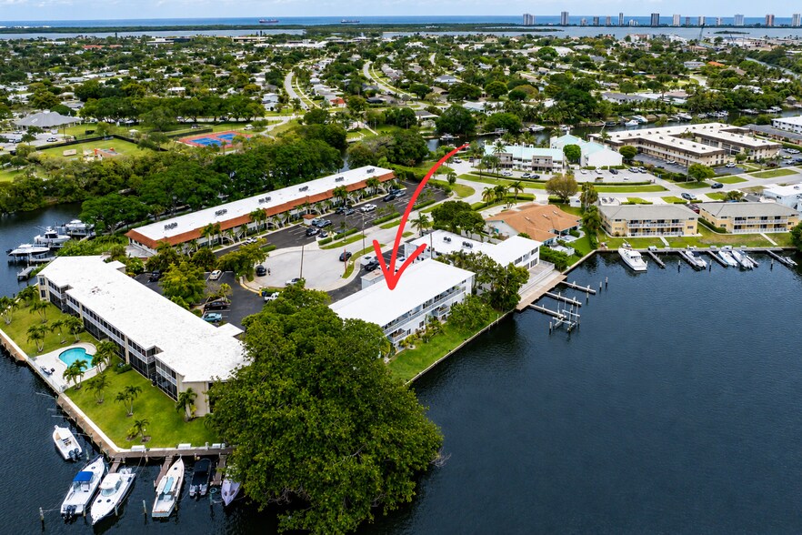 More Photos Of 628 Southwind Cir, North Palm Beach Apartments For Sale
