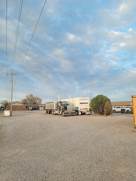 More Photos Of 420 E Oklahoma Blvd, Alva Hotel For Sale