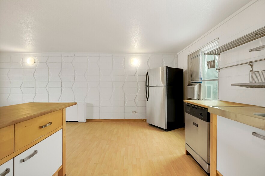 More Photos Of 2860 W 32nd Ave, Denver Apartments For Sale