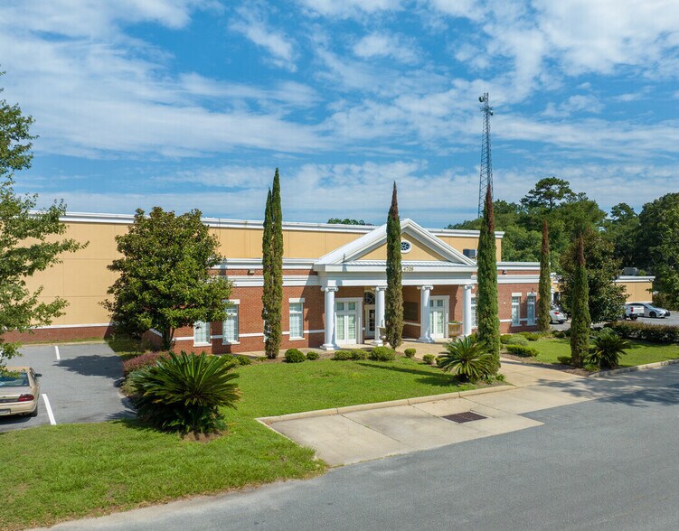 More Photos Of 4708 NW Capital Cir NW, Tallahassee Flex For Sale