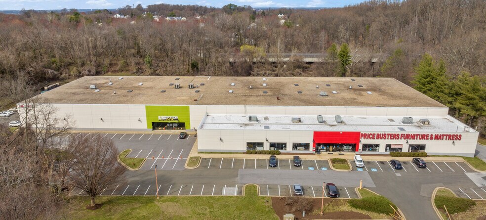 More Photos Of 7810-7860 Central Ave, Capitol Heights Unknown For Lease
