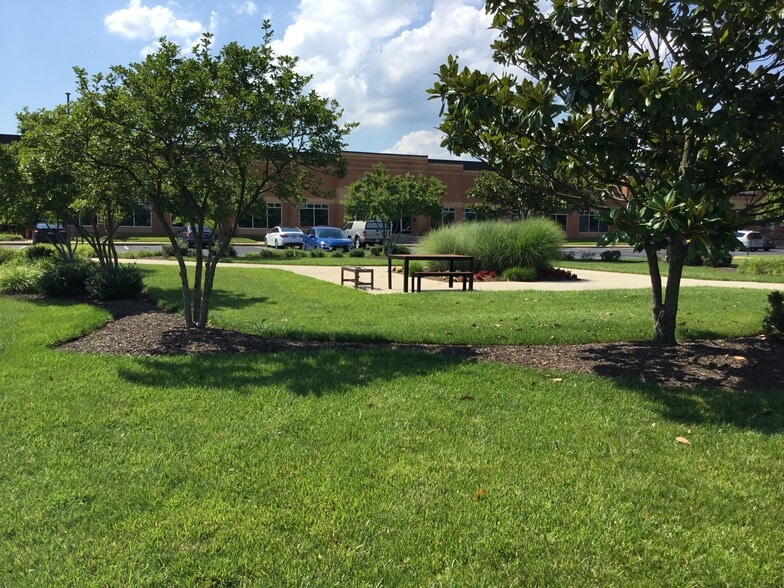 More Photos Of 44675 Cape Ct, Ashburn Office For Lease