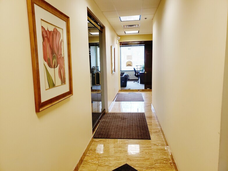 More Photos Of 14489 John Humphrey Dr, Orland Park Medical For Sale