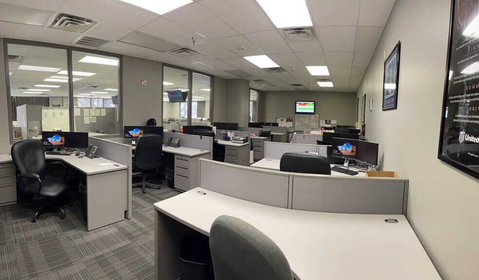 More Photos Of 4021A Ambassador Caffery Pky, Lafayette Office For Lease