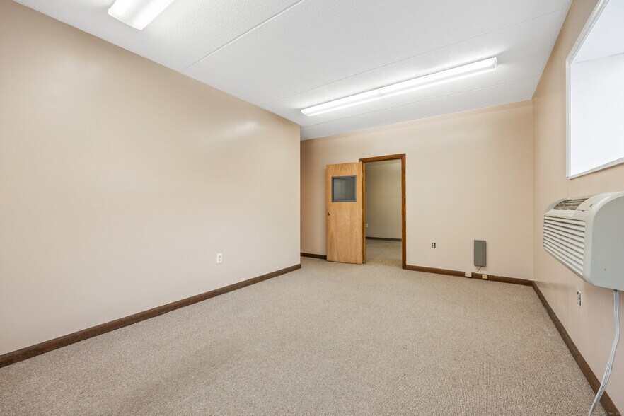 More Photos Of 350 S Main St, Cheshire Medical For Sale