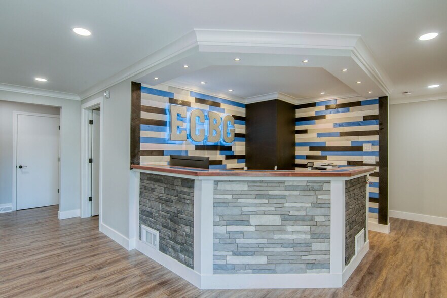 More Photos Of 2 Gordon St, Simsbury Office For Lease