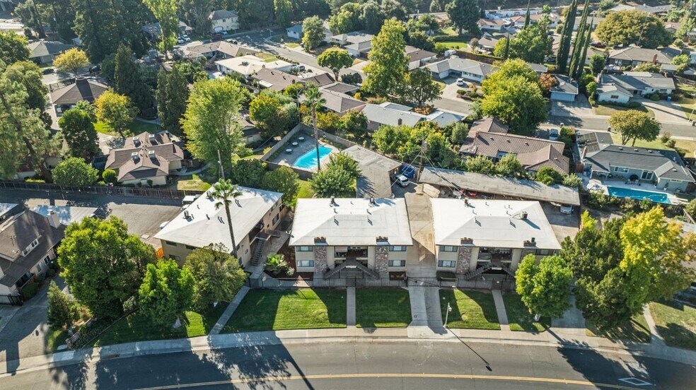 More Photos Of 6004-6012 Gloria Dr, Sacramento Apartments For Sale