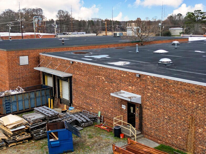 More Photos Of 1330 Potts Ave, High Point Warehouse For Sale
