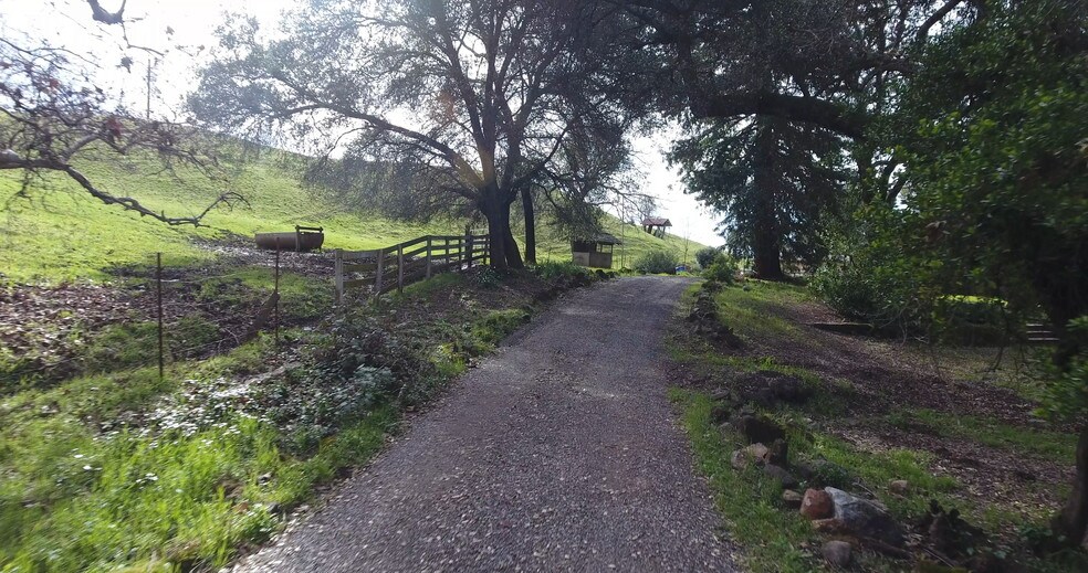 More Photos Of 1002 Metcalf Rd, San Jose Land For Lease