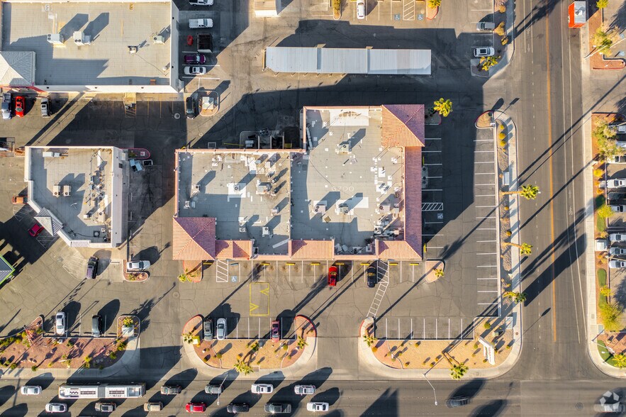 More Photos Of 6700 W Charleston Blvd, Las Vegas Freestanding For Lease