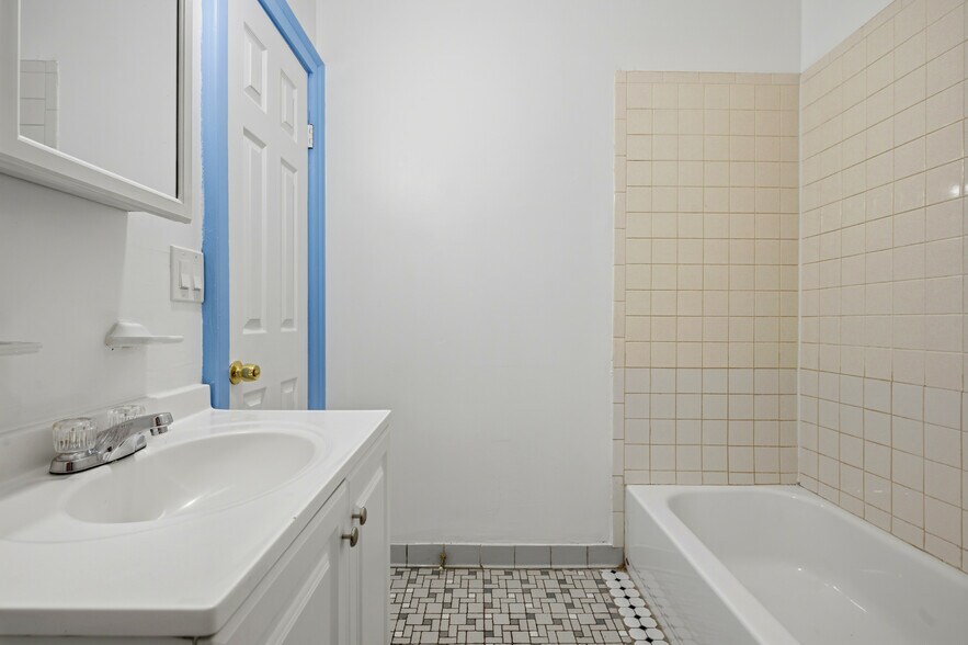 More Photos Of 238 Grand St, Newburgh Apartments For Sale